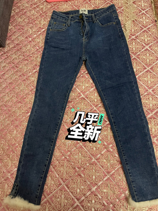 牛仔裤。洗过一次。未穿过。L码。建议120...