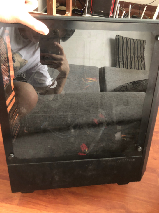 追风者p300机箱。如图，自己电脑拆下来剩...