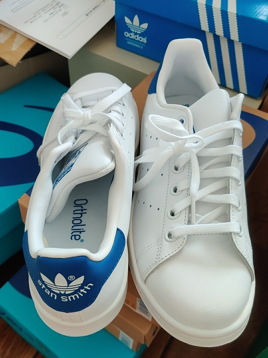美国购回 Adidas阿迪达斯 蓝尾男女运...