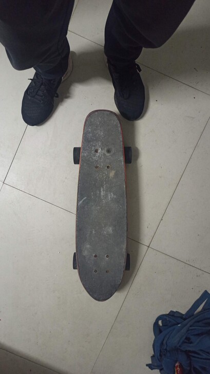一豹小鱼板，以前小孩想玩买的了 玩了几个星...