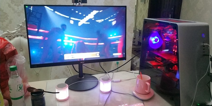 出中塔电脑机箱+550w的atx非模组电源