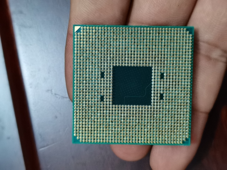 A10 9700盒 9新以上，无拆无修无暗...