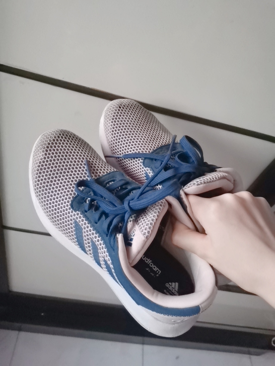阿迪达斯Adidas