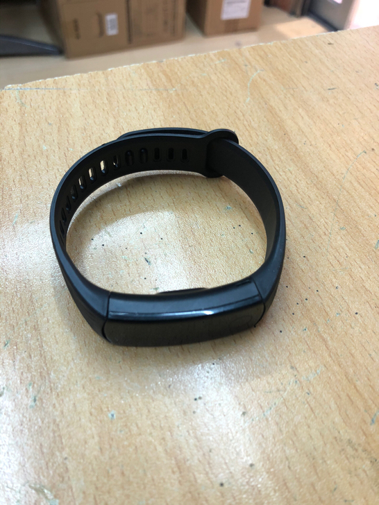 华为 荣耀手环3 一直自用的 功能一切正常...