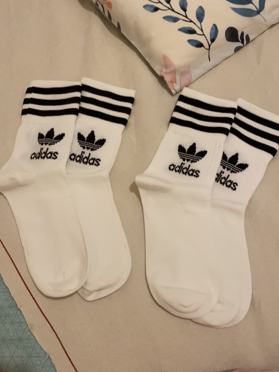 阿迪达斯Adidas三叶草 包邮