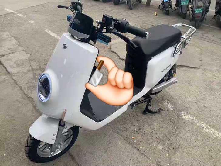 智能电动车YOU-8电动轻便摩托车72V大...