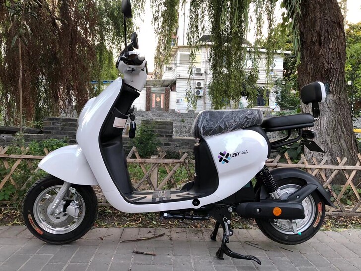 扬州本地二手电动车,店铺大量雅迪。爱玛,绿...