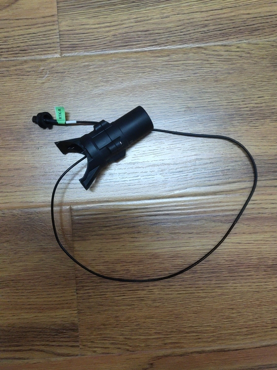 极飞xp2020款P30RTK天线(左)2...
