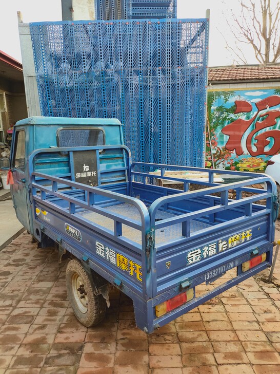 三轮摩托车7，8成新，马力150皮毛好，没...