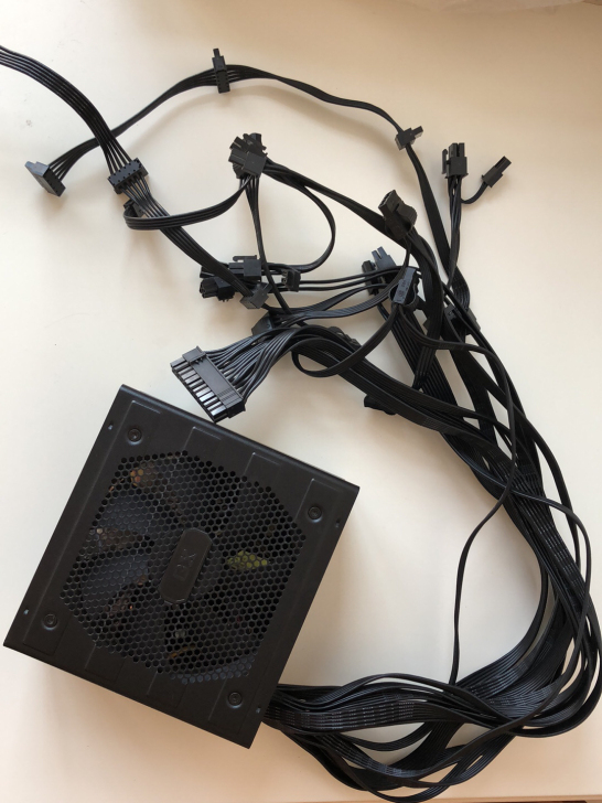 酷冷至尊 台式电脑 电源