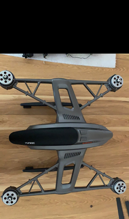 昊翔台风Q500  二手物品，9.9新  ...