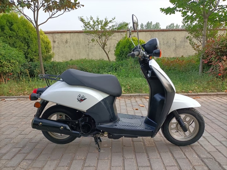 本田小自由50CC全车原版九成新以上完美无...