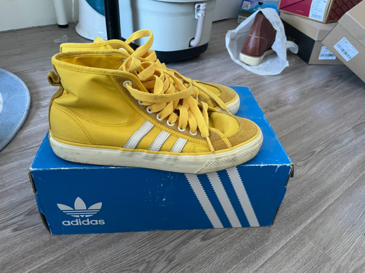 阿迪达斯三叶草男士高帮运动鞋