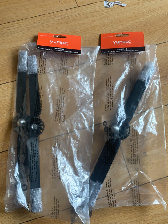 YUNEEC昊翔台风Q500 4K无人机原...