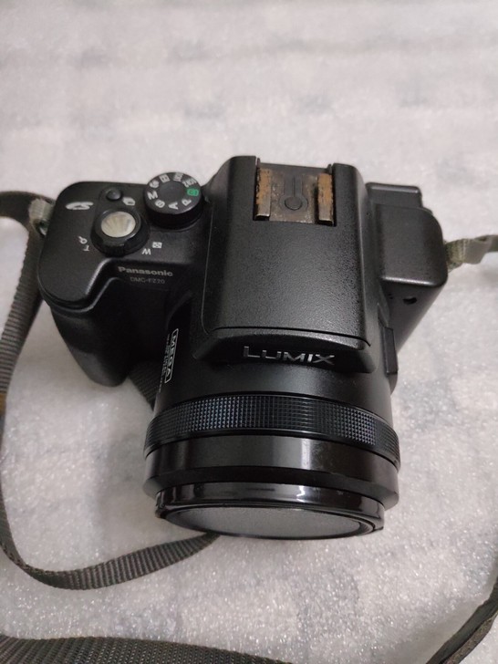 松下  FZ20相机   一台