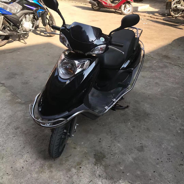 出售二手本田喜悦三代小公主100cc，几乎...