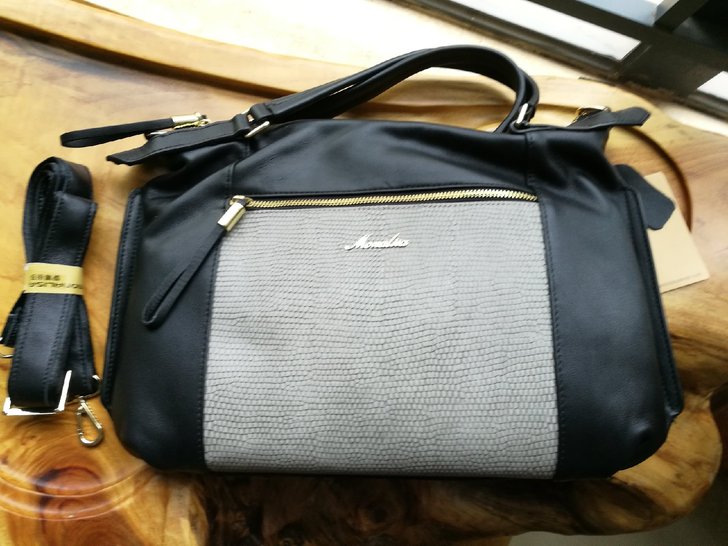 全新真皮(头层牛皮)手提##amp；amp...