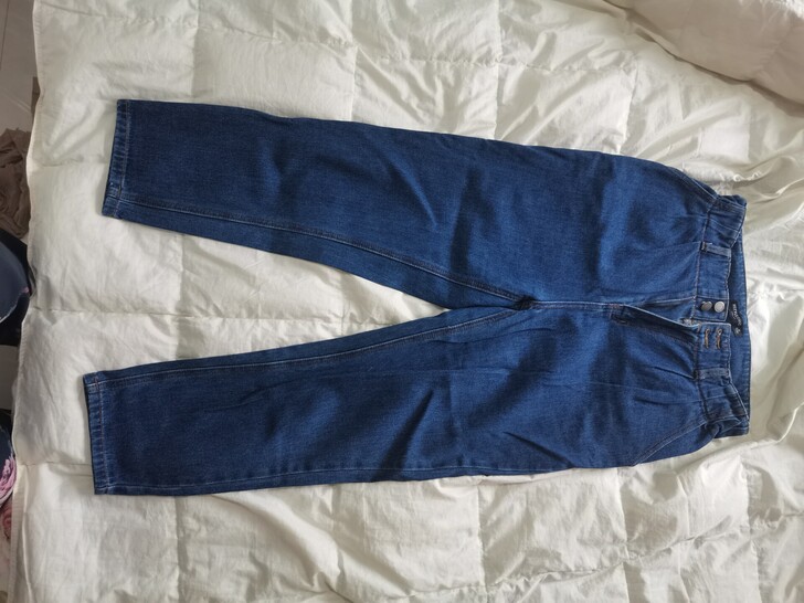 韩都衣舍牛仔裤  收腰款  M码  九新 ...