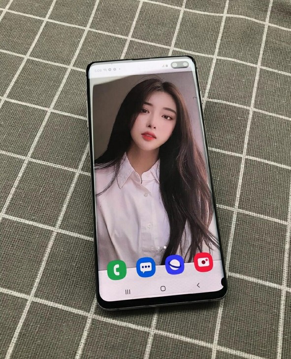 自用几乎全新正品三星s10+全网通4g曲面...