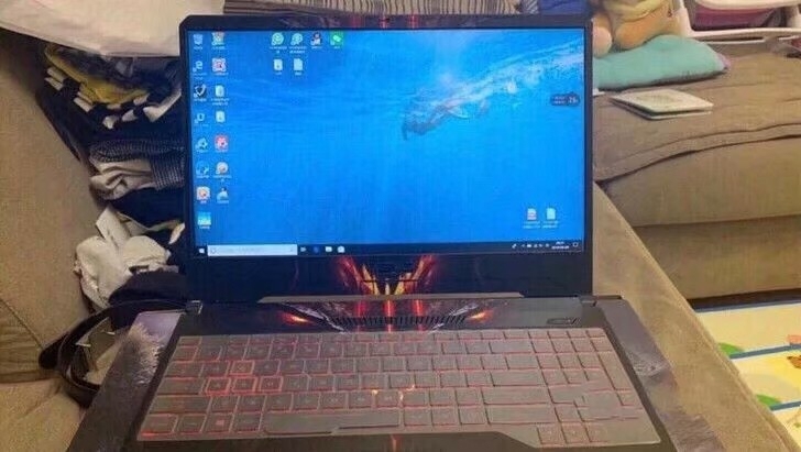 华硕飞行堡垒6游戏笔记本电脑99新2019...