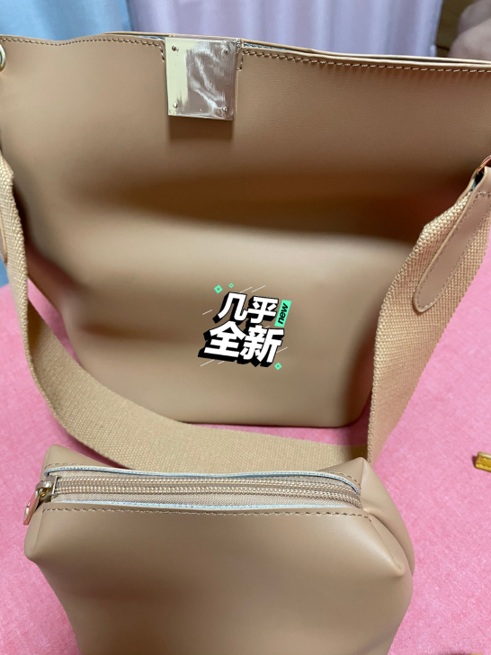 自己闲置,两个包各背了一次,闲置在家,子母...