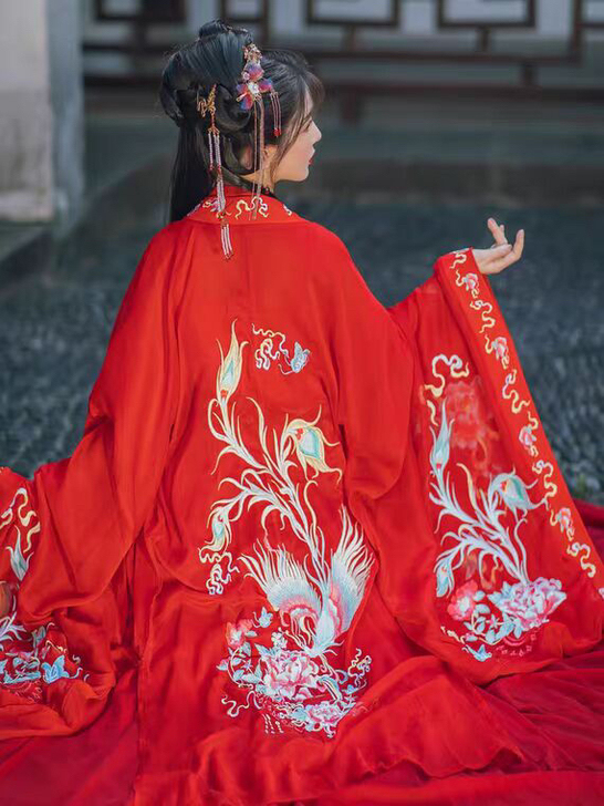 汉服。 南有华裳   凤凰缕