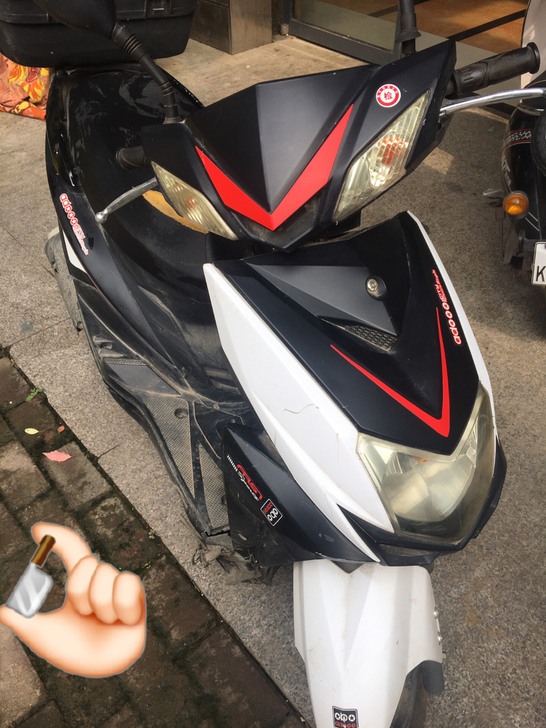闲置一辆125踏板摩托车,大油箱,加满油2...