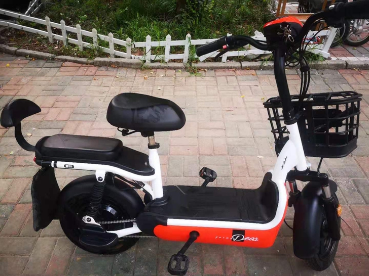 爱玛电动车低价1100处理，急售