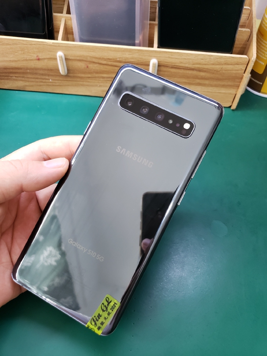 三星s10 5G 美版 256G 完美屏幕...