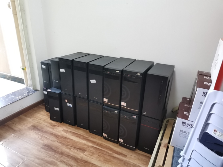 公司撤场99新办公台式电脑主机