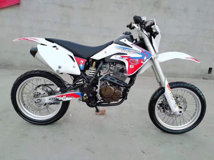 M4越野250