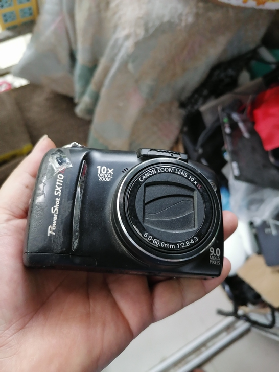 佳能相机，功能正常，成色自己看图，无电池，...