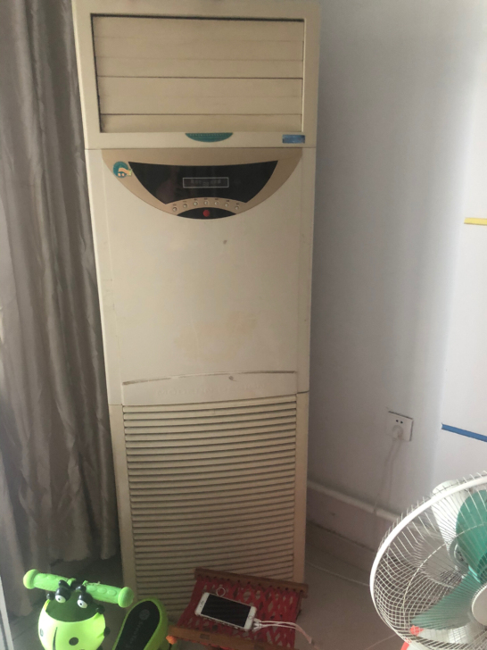 自用水温空调，用了两三年了，正常使用，本地...