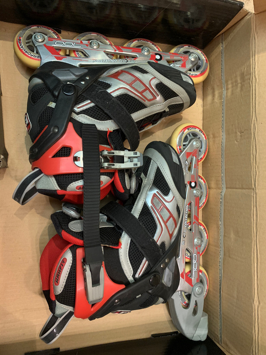 九五新女用38码米高直排轮旱冰鞋，只滑过几...