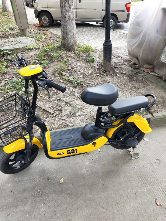 离开芜湖出一辆小刀电动车，买来半年，没有一...