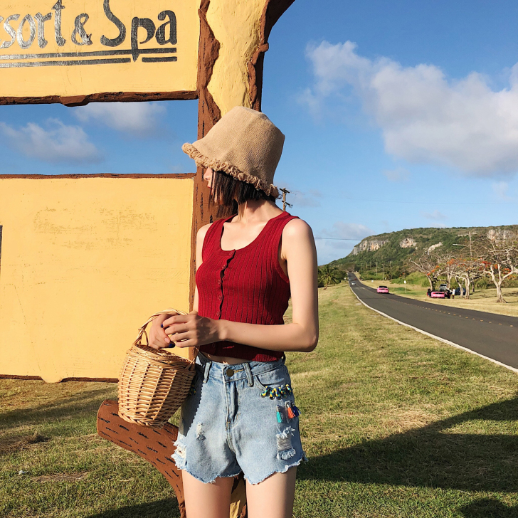 无袖纯色竖条针织背心