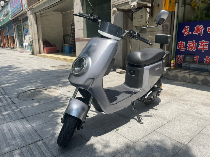 杰林新国标电动车,有车辆行驶证永久车,99...