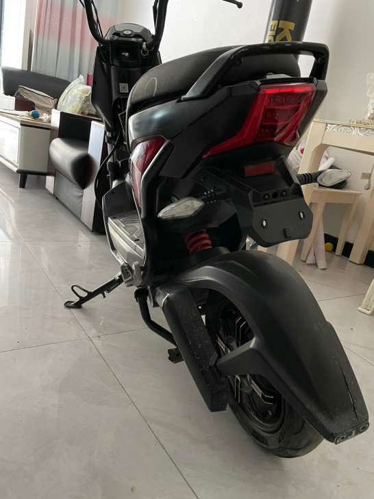 爱玛电动车、一键启动系统、博士电机、骑行静...