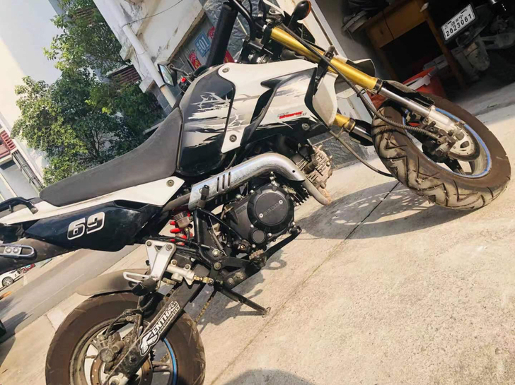 摩托车 街车 125cc