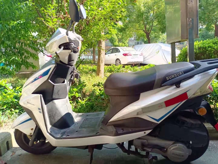 2000公里，9成新，一年半，骑的很少！无...