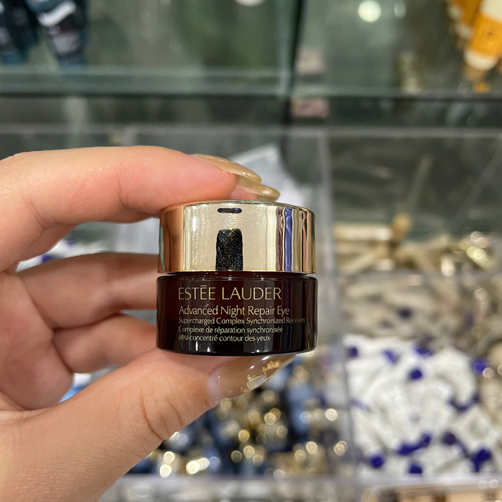 第7代 雅诗兰黛精华眼霜，抗蓝光除皱黑眼圈...