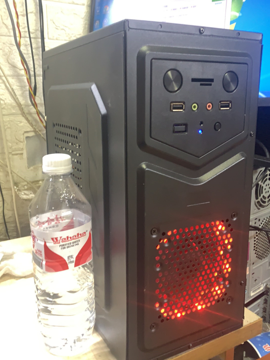 出一台四核不占地方电脑主机！家用办公游戏，...