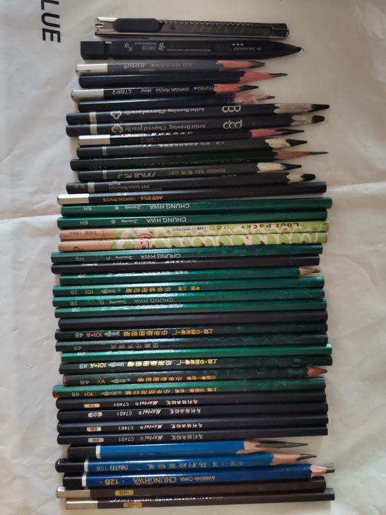 素描铅笔，如图所有。毕业没用了出