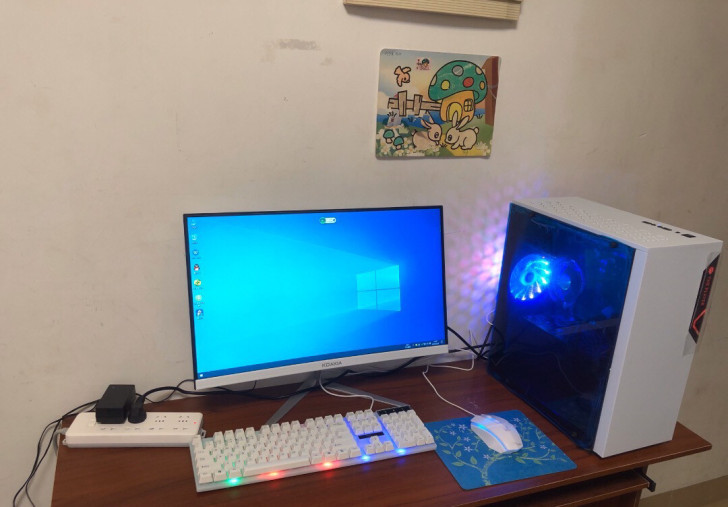 个人工作室倒闭急出高配游戏主机吃鸡办公家用...