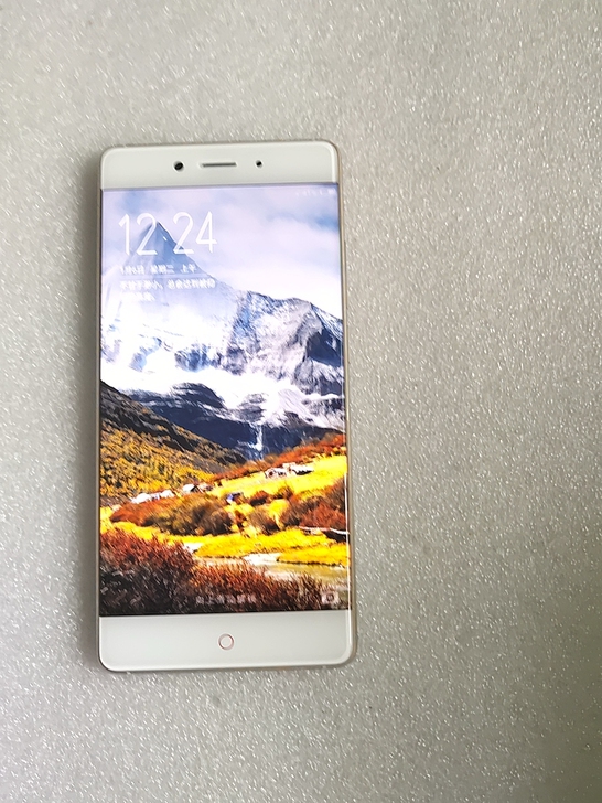 努比亚Z11               ...