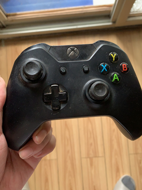 Xbox one 手柄 送2米线 左摇杆磨...