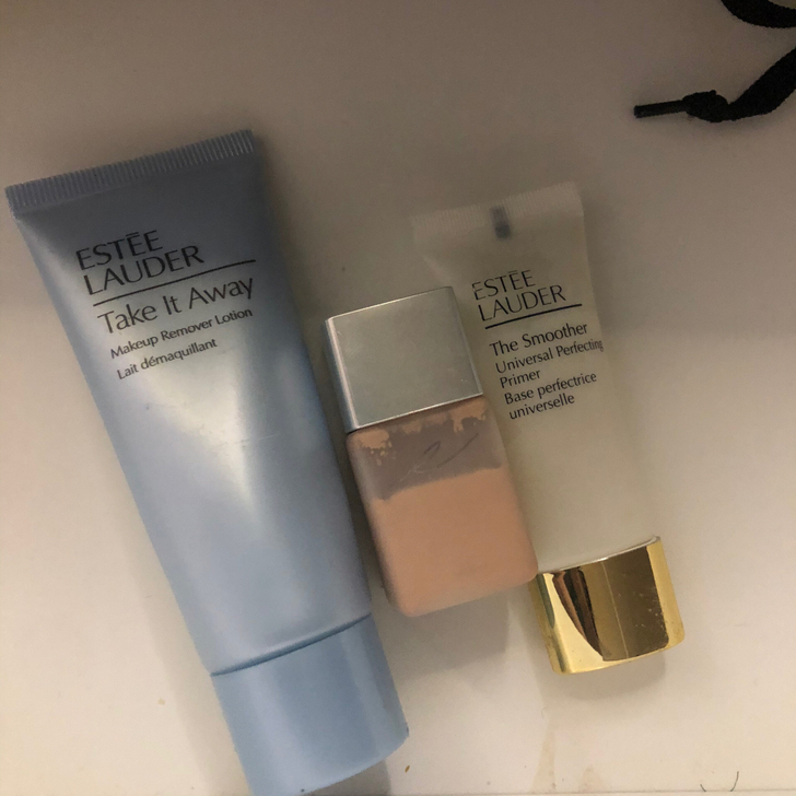 雅诗兰黛隔离还有一大半