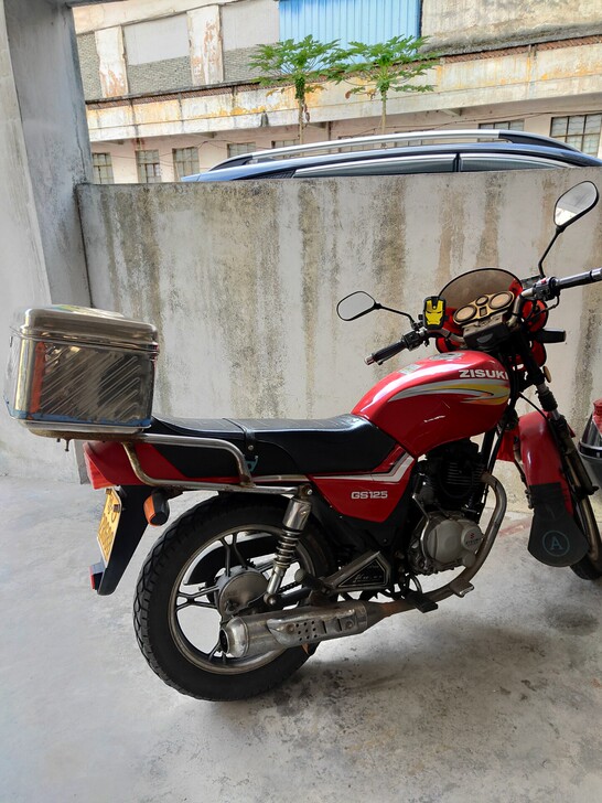 个人闲置摩托,2026年4月强制报废,全车...