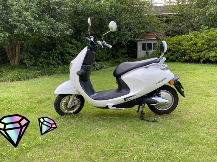 爱玛新款时尚个性极品电动车,去年9月购买,...