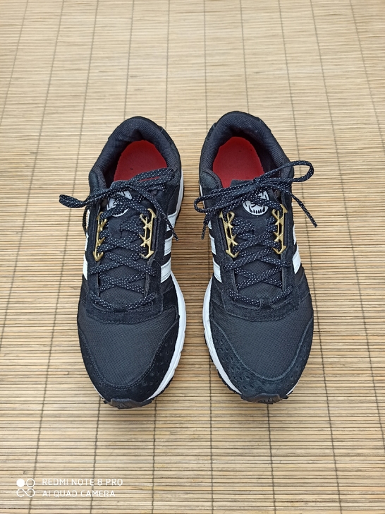 43码阿迪达斯运动鞋